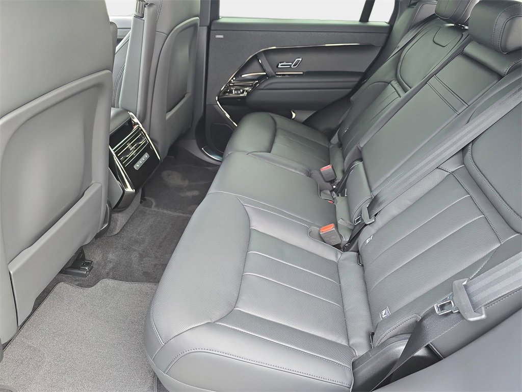 New 2026 Land Rover Range Rover Sport Dynamic SE image 15