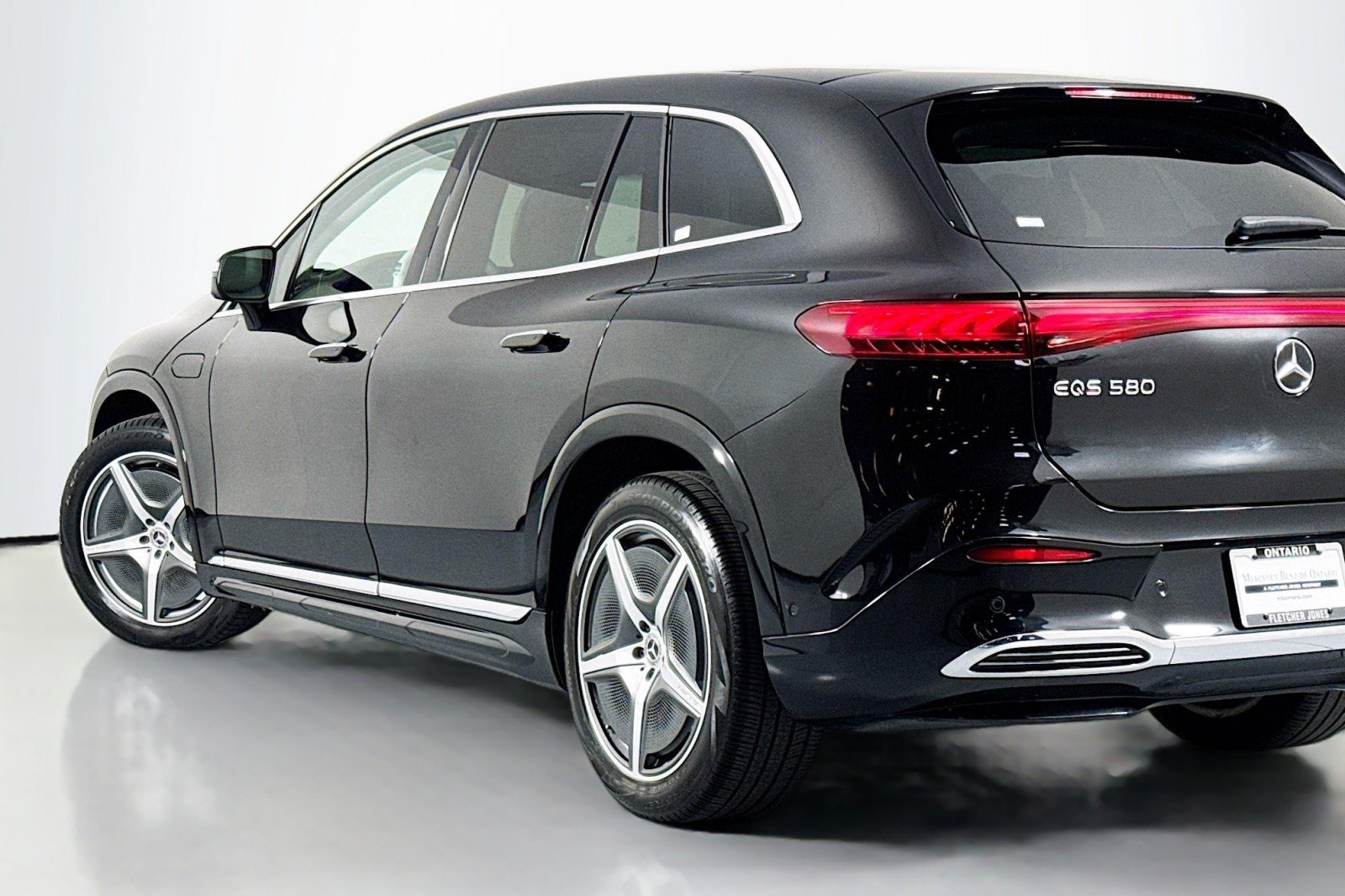 Certified 2023 Mercedes-Benz EQS 580 4MATIC SUV image 15