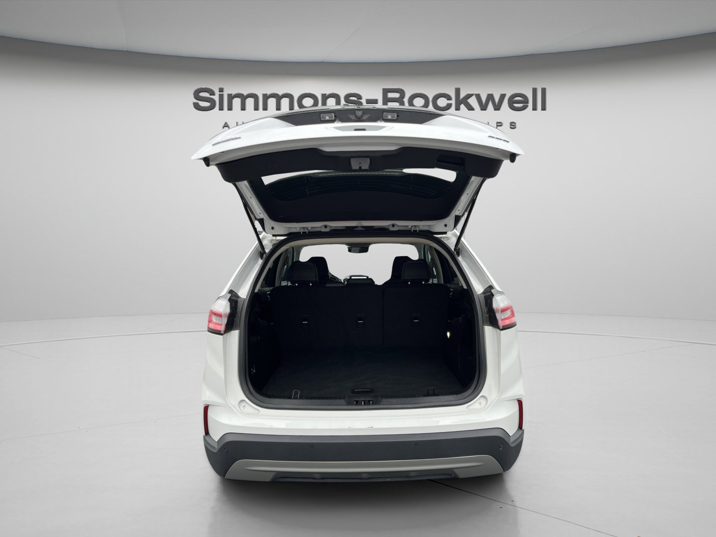 Used 2024 Ford Edge SEL image 10