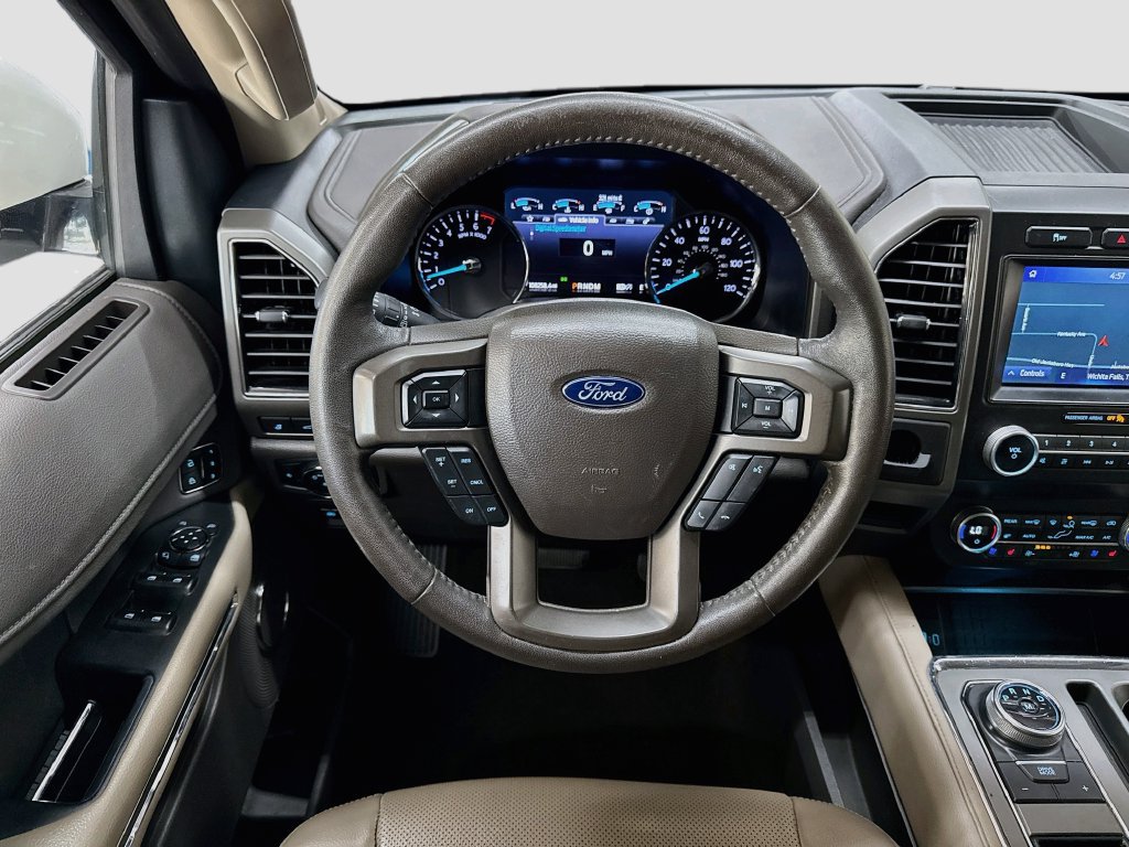 Used 2020 Ford Expedition XLT w/ Equipment Group 202A RWD image 26