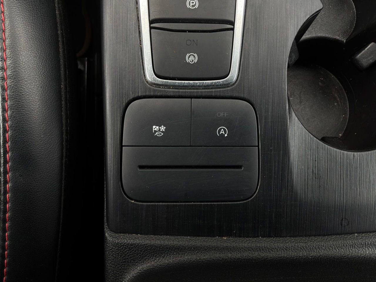 Used 2023 Ford Escape ST-Line FWD image 23