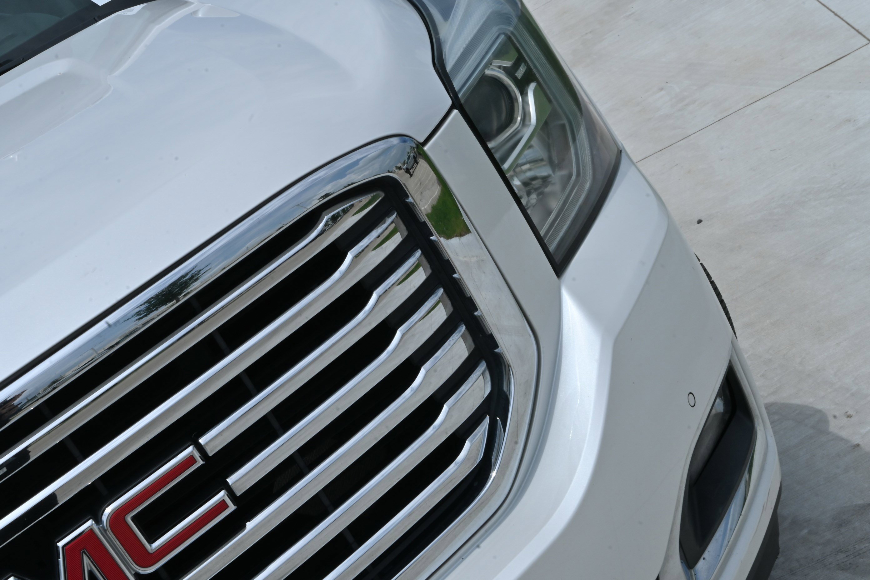 Used 2019 GMC Yukon XL SLT w/ Premium Edition RWD image 31