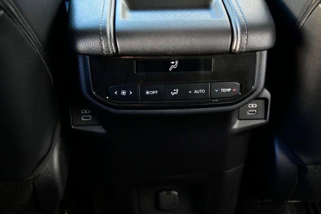 New 2026 Toyota Grand Highlander XLE image 13