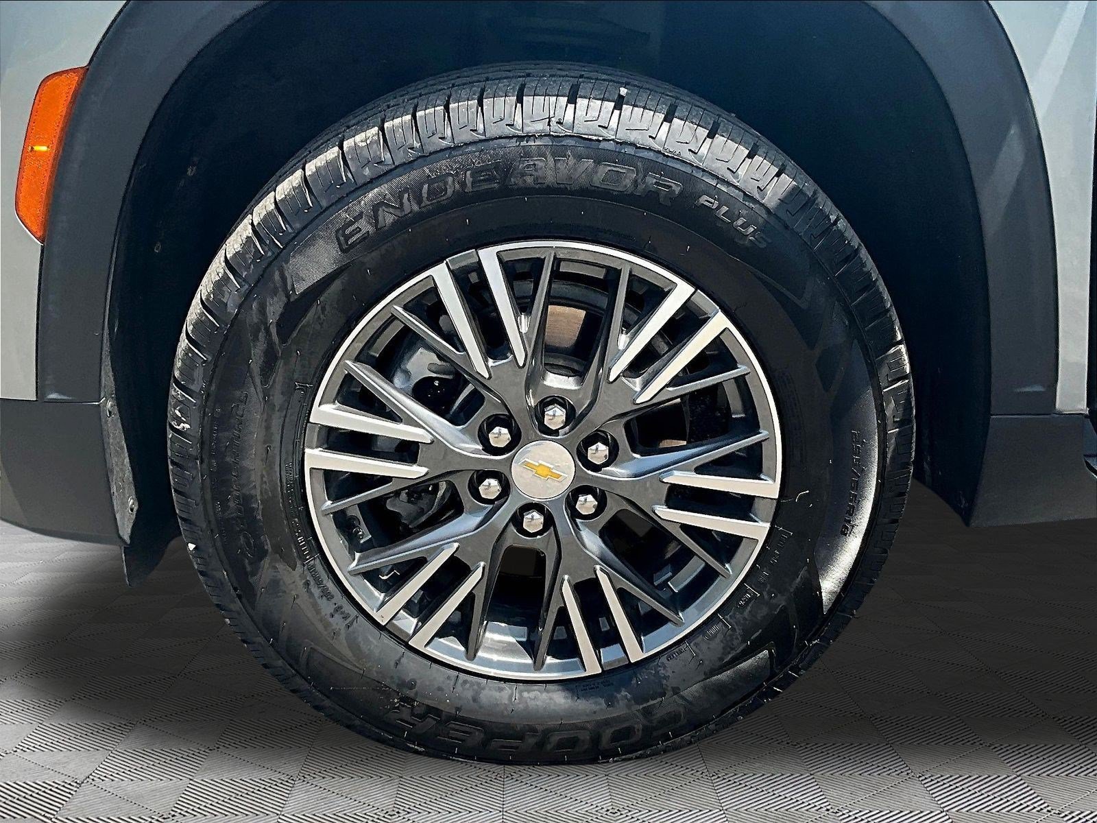 Used 2026 Chevrolet Traverse LT AWD/4WD image 34