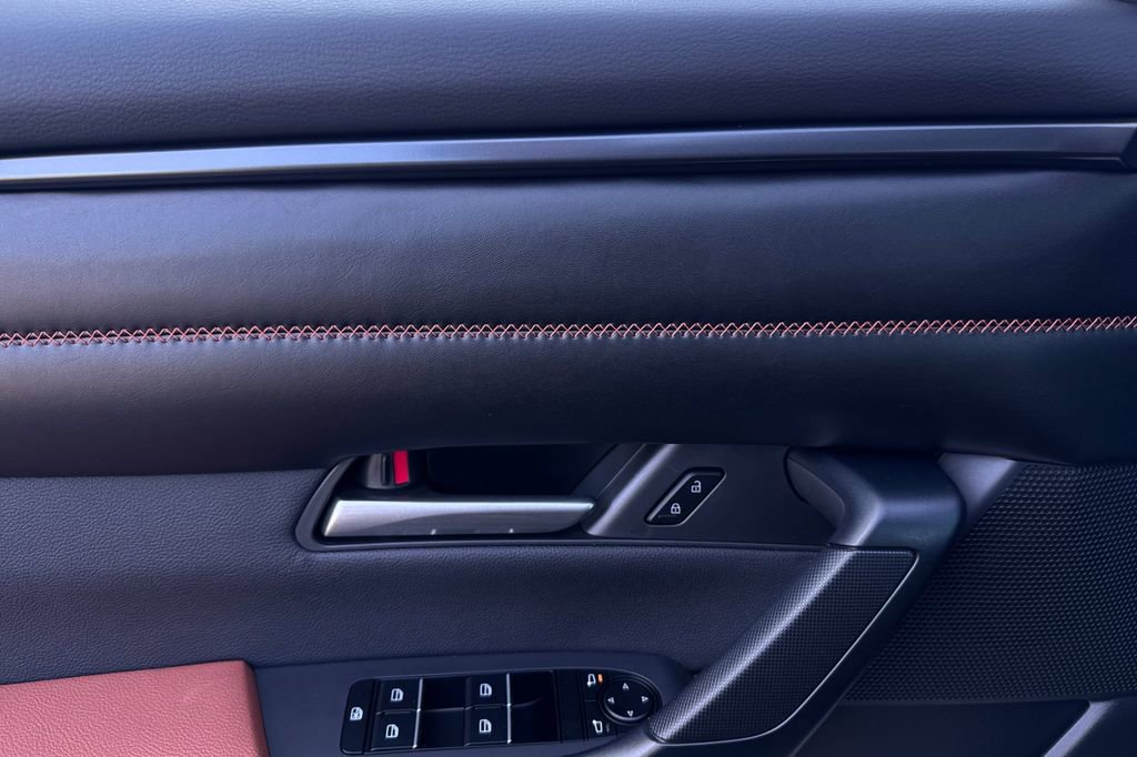 Used 2024 MAZDA CX-50 AWD 2.5 Turbo w/ Cargo Package image 11