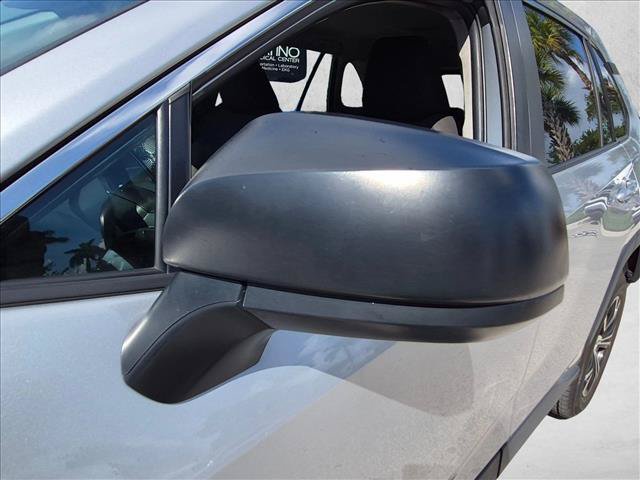 Used 2022 Toyota RAV4 LE FWD image 7
