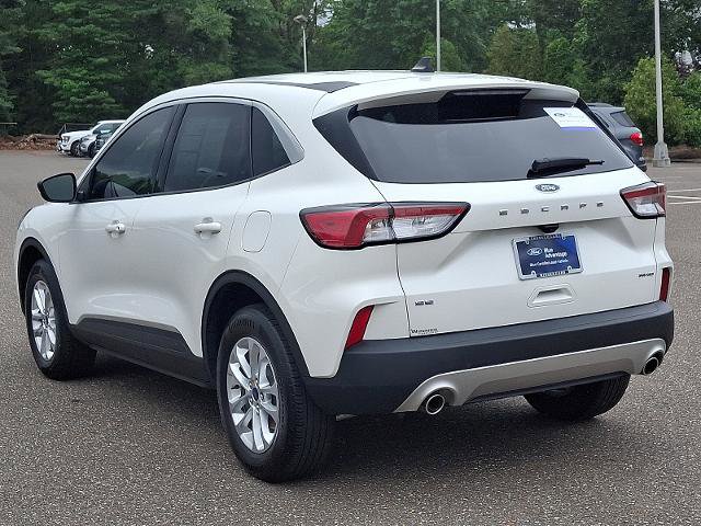 Certified 2022 Ford Escape SE w/ Cold Weather Package image 4