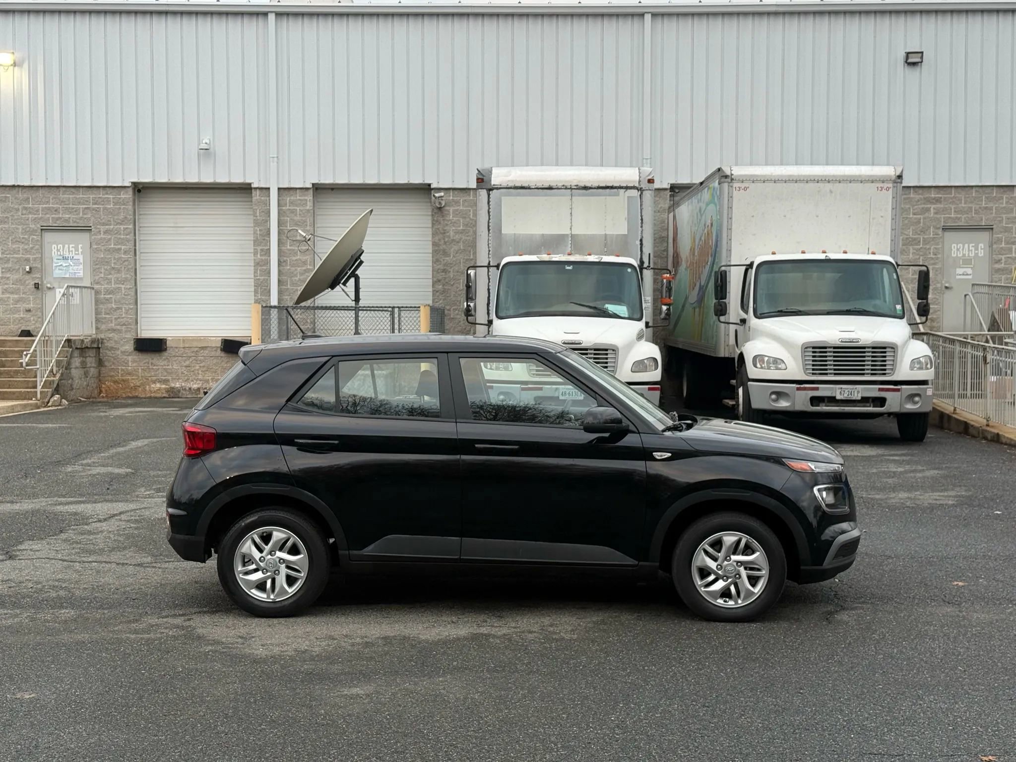 Used 2023 Hyundai Venue SE w/ Cargo Package image 13