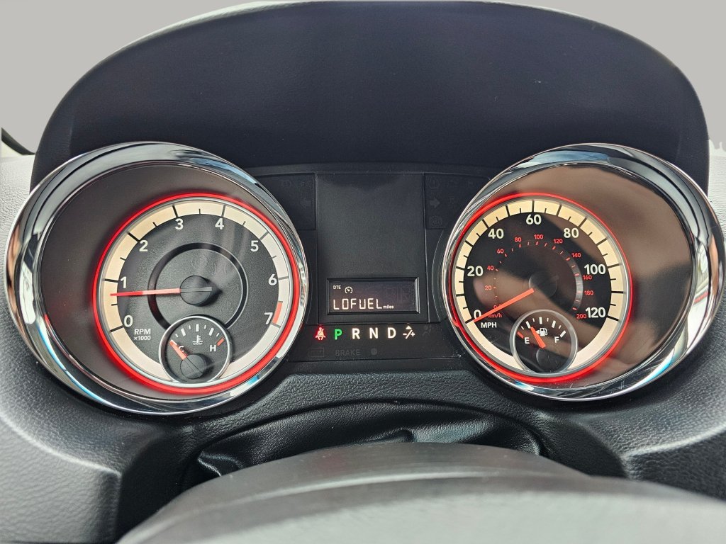 Used 2014 RAM C/V Tradesman FWD image 7