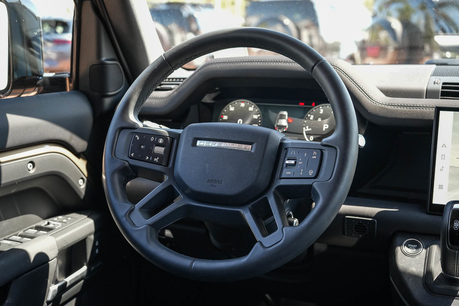 Certified 2025 Land Rover Defender 110 S AWD/4WD image 15