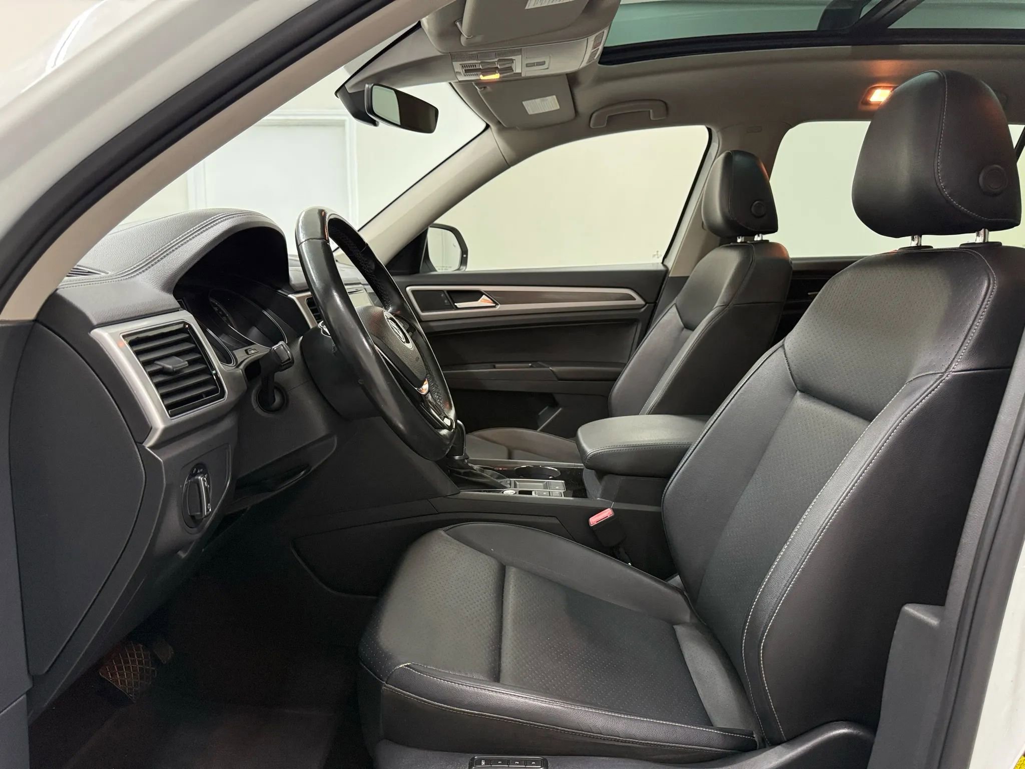 Used 2018 Volkswagen Atlas SEL image 11