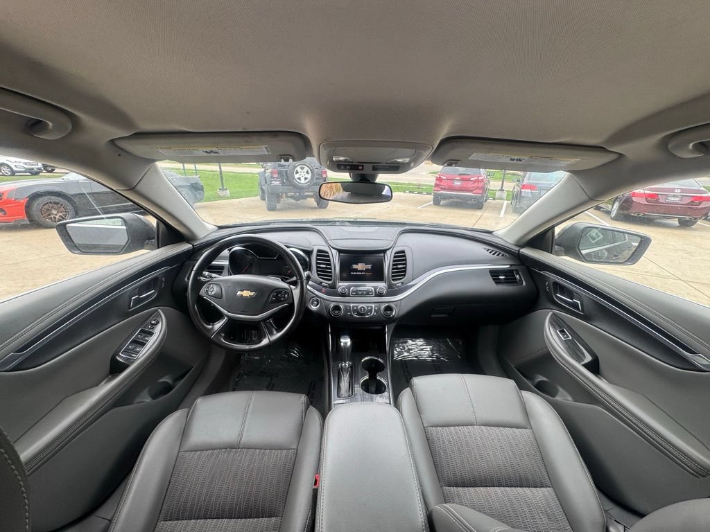 Used 2018 Chevrolet Impala LT FWD image 9