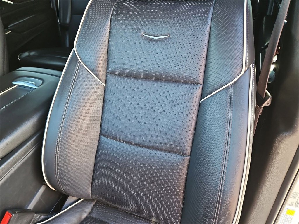 Certified 2021 Cadillac Escalade ESV Premium Luxury image 23