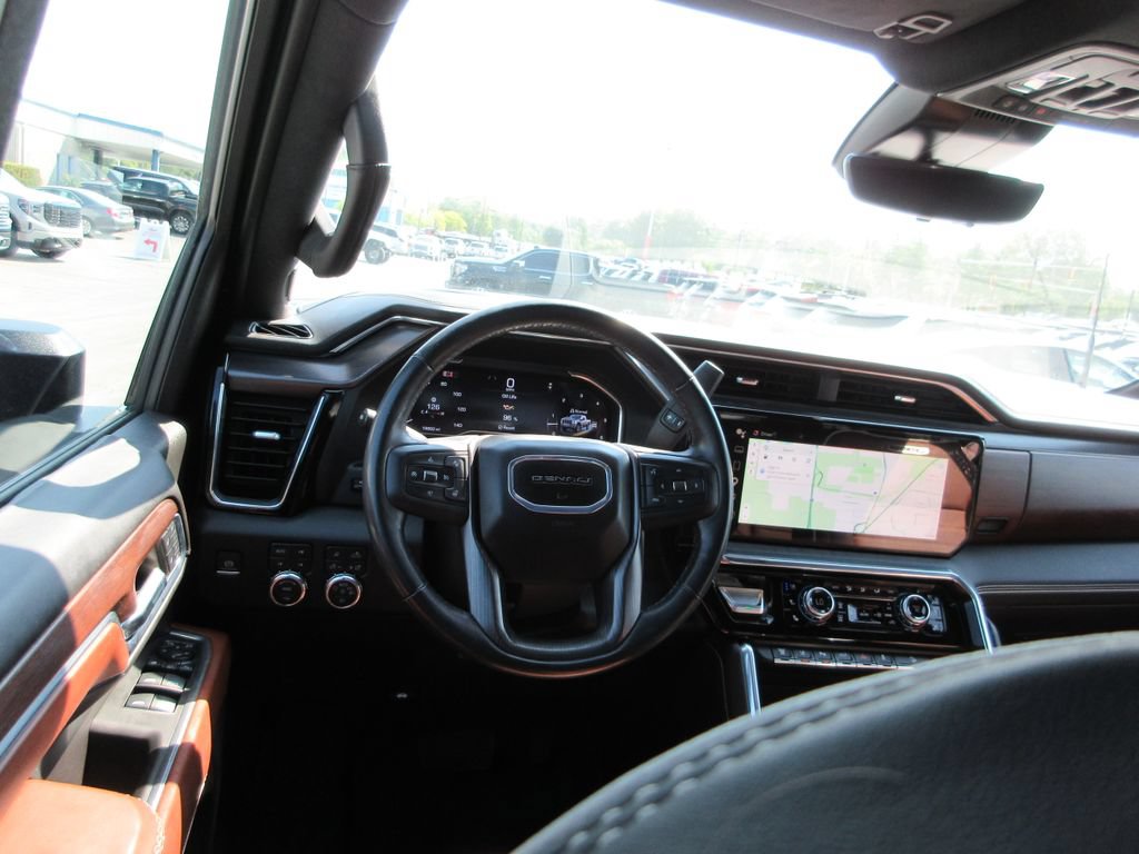 Certified 2024 GMC Sierra 2500 Denali Ultimate AWD/4WD image 30