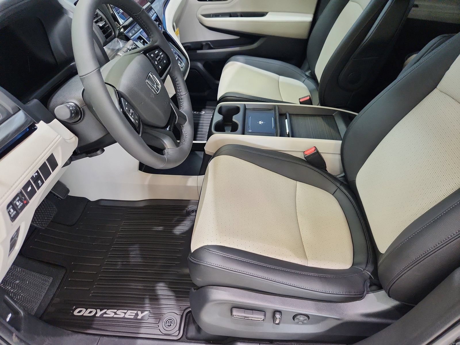 New 2026 Honda Odyssey Elite image 10