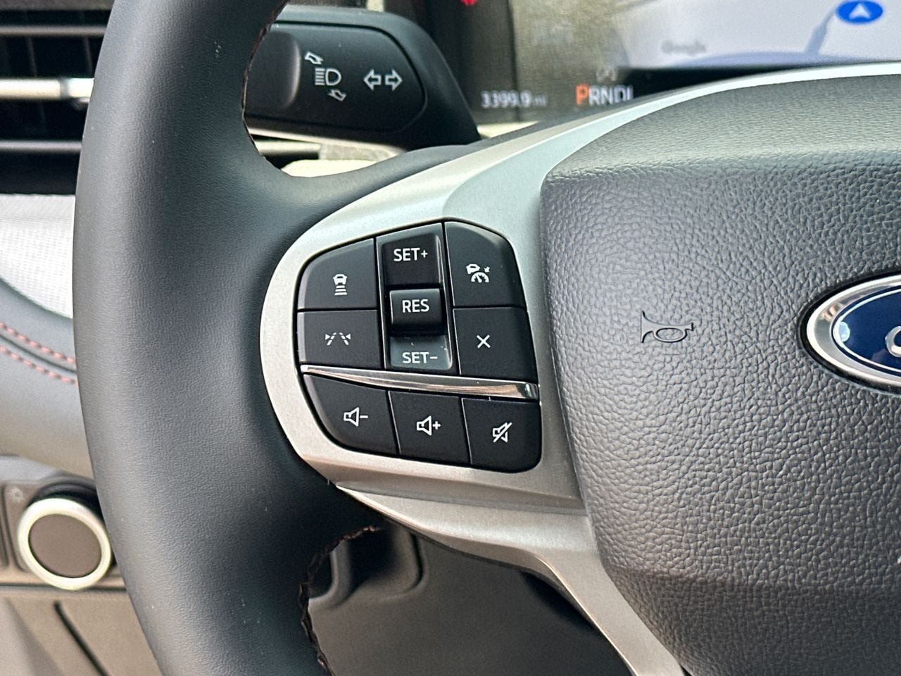 New 2026 Ford Explorer Active RWD image 25