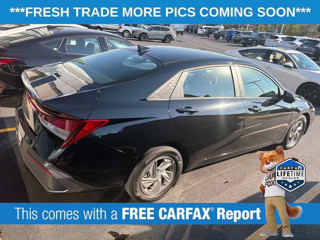 Used 2024 Hyundai Elantra SE FWD image 4