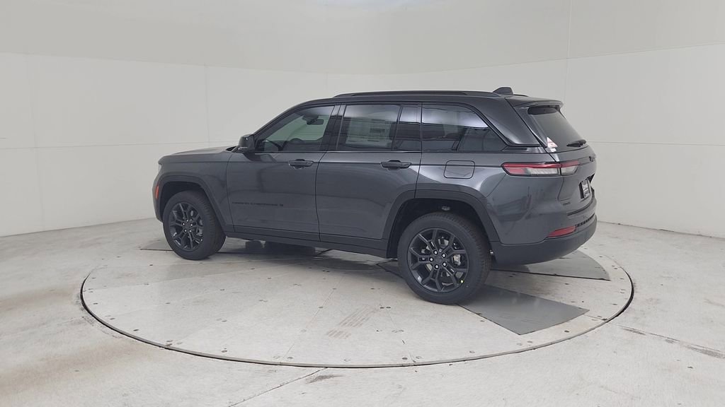 New 2025 Jeep Grand Cherokee Limited image 10