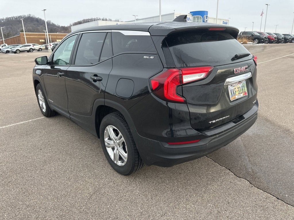 Used 2024 GMC Terrain SLE image 10