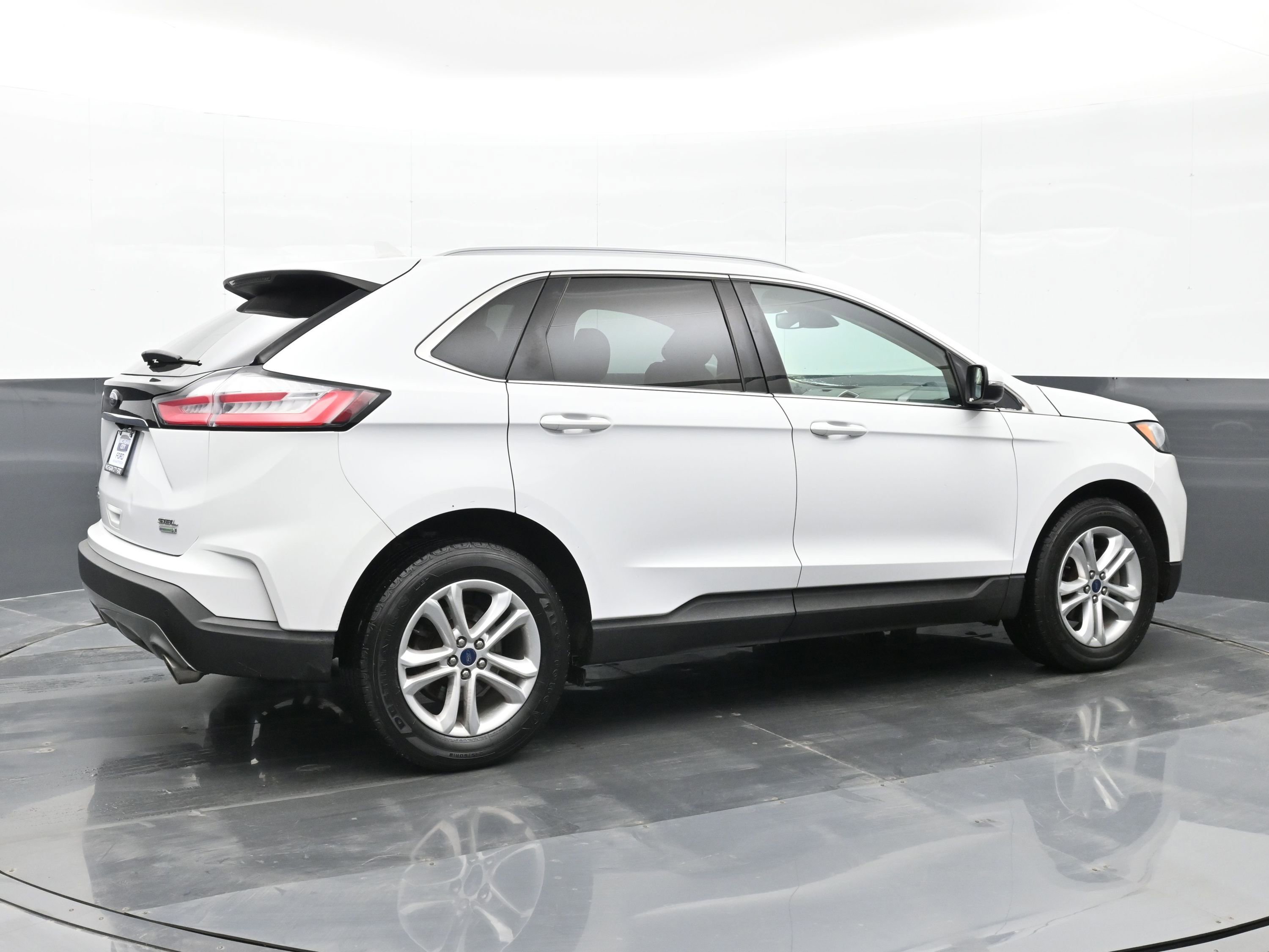 Used 2020 Ford Edge SEL image 8