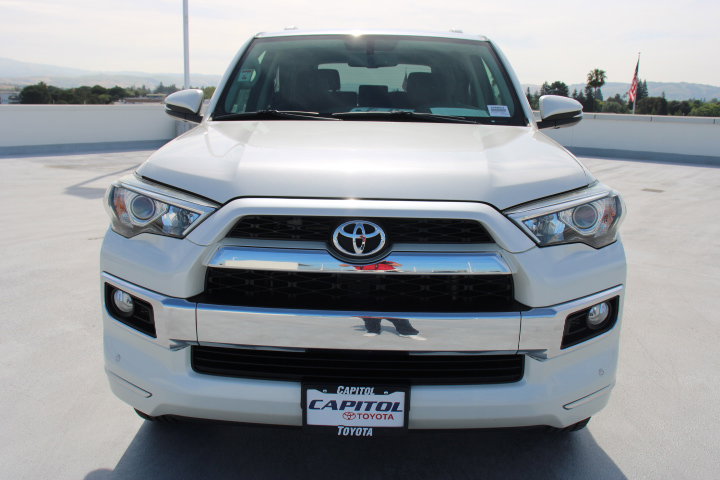 Used 2017 Toyota 4Runner Limited image 8