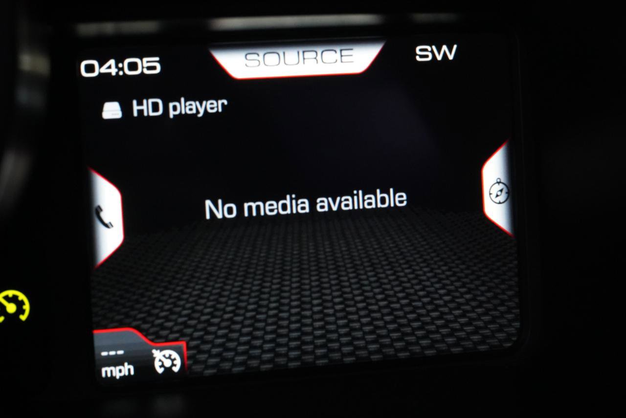 Used 2021 Ferrari F8 Tributo image 36