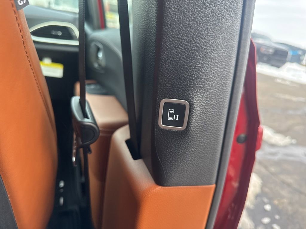 New 2026 Chrysler Pacifica Pinnacle image 58