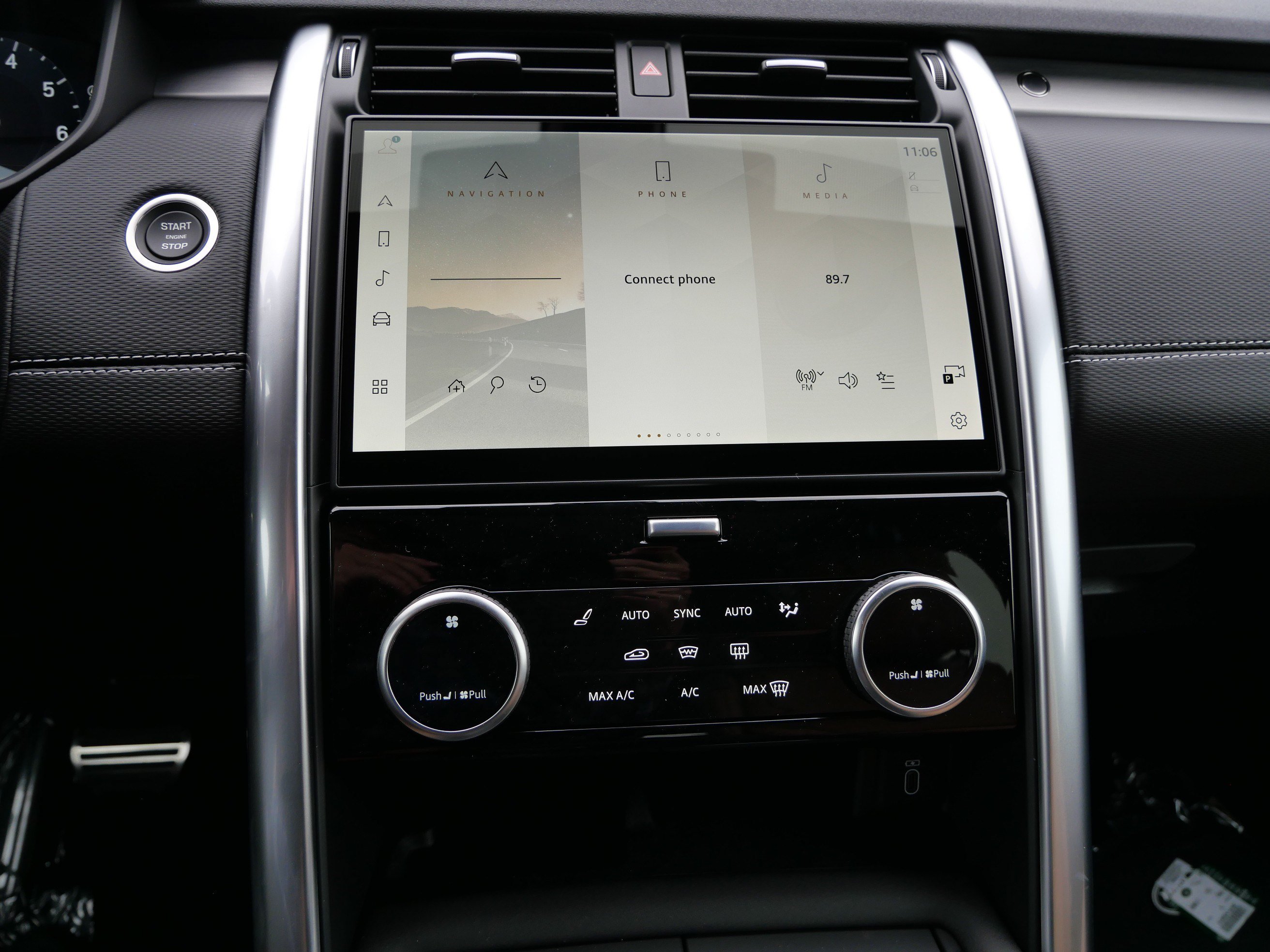New 2026 Land Rover Discovery Limited Edition AWD/4WD image 6