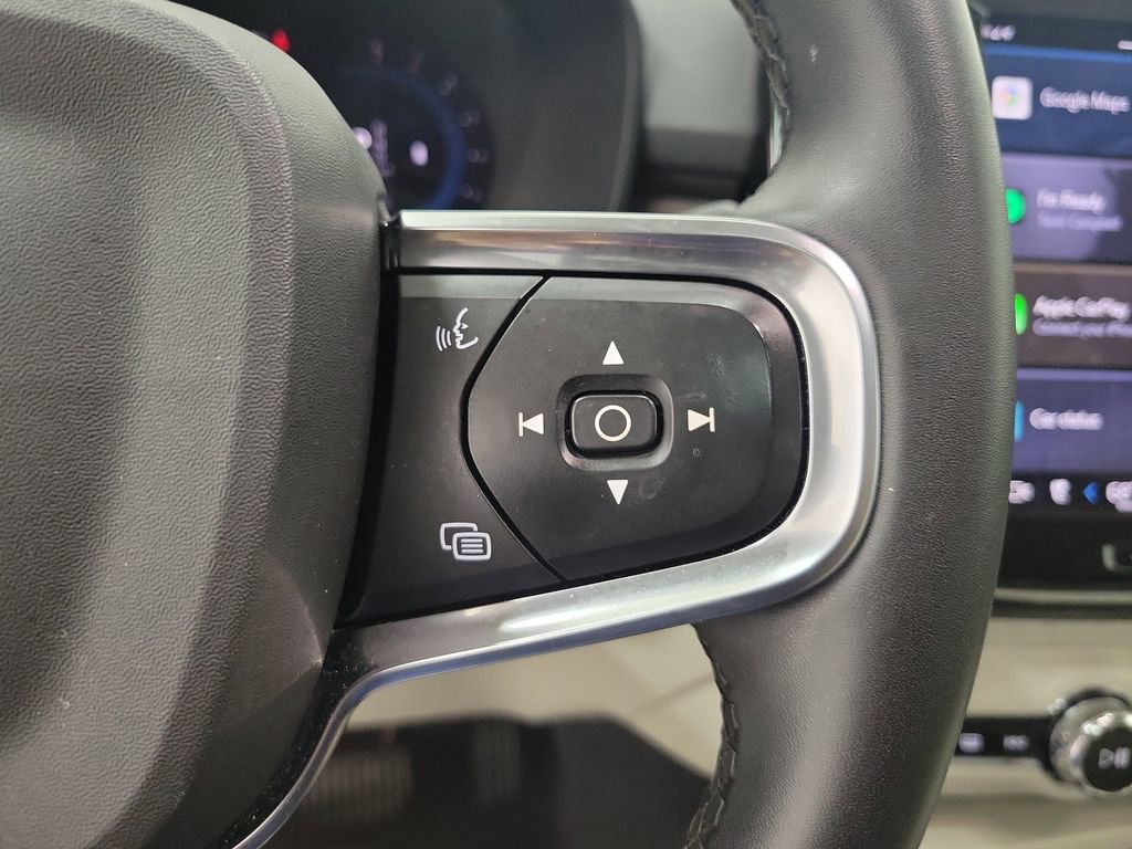 Certified 2023 Volvo XC40 B4 Plus w/ Driver Assist Package image 25
