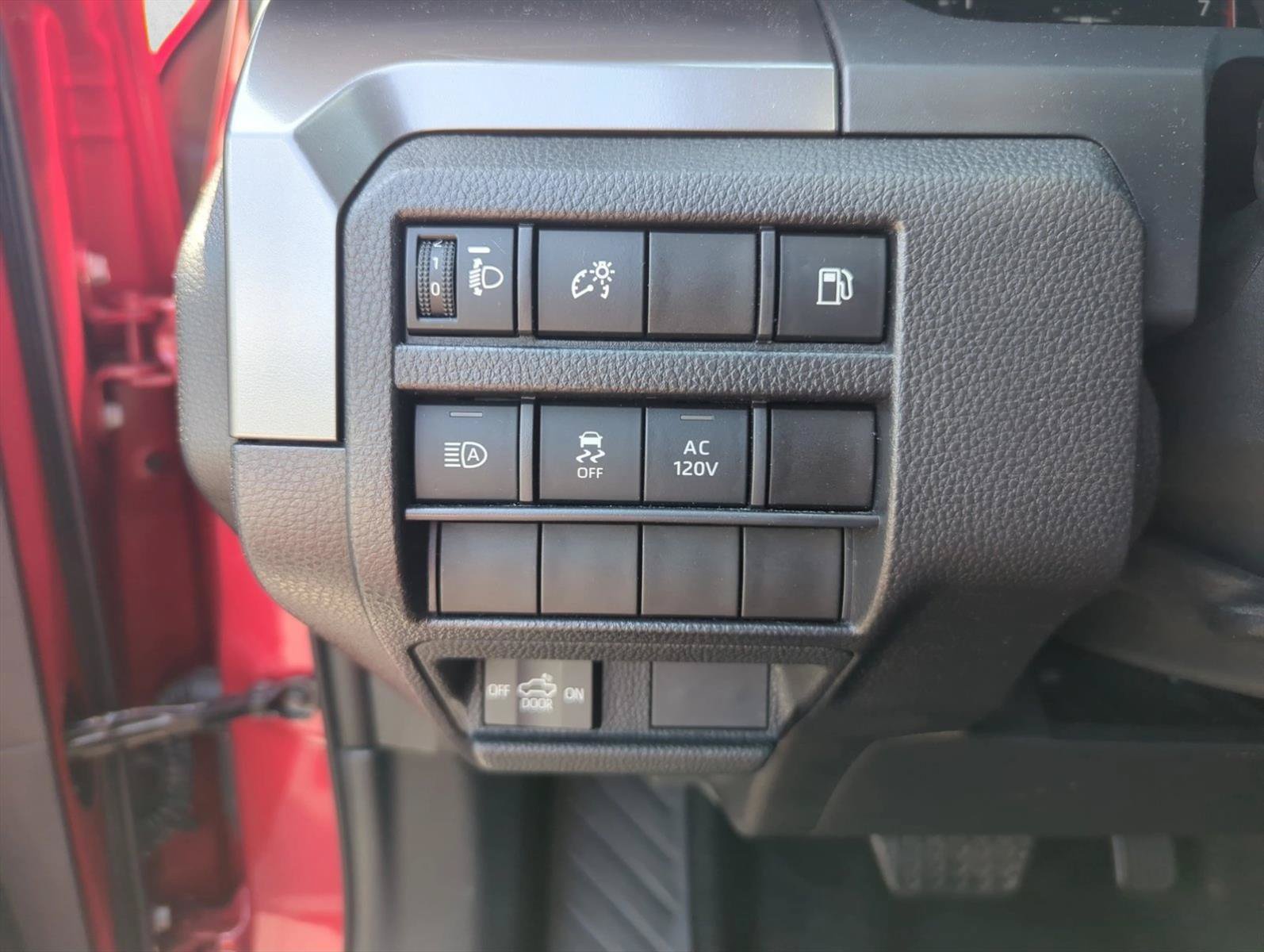 Used 2025 Toyota Tacoma TRD Off-Road AWD/4WD image 16