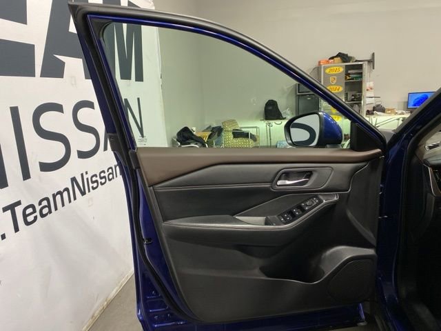 Certified 2023 Nissan Rogue SV w/ SV Premium Package image 9