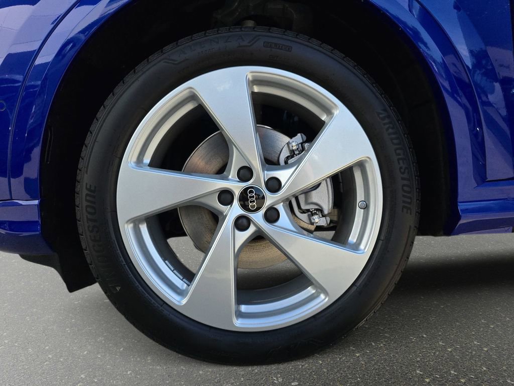 New 2025 Audi Q5 Prestige image 33