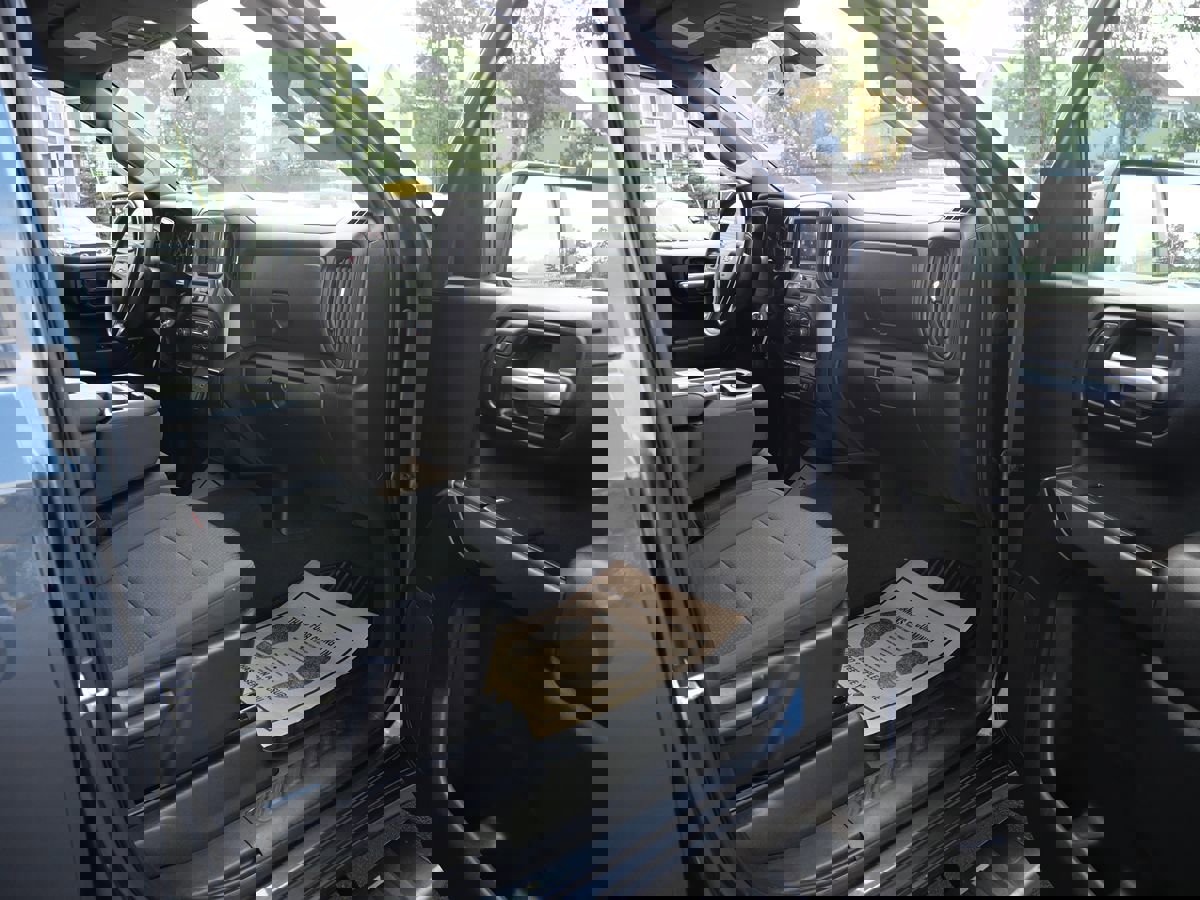 Used 2021 Chevrolet Silverado 1500 Custom image 16