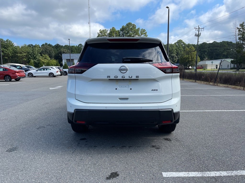 New 2026 Nissan Rogue S image 6