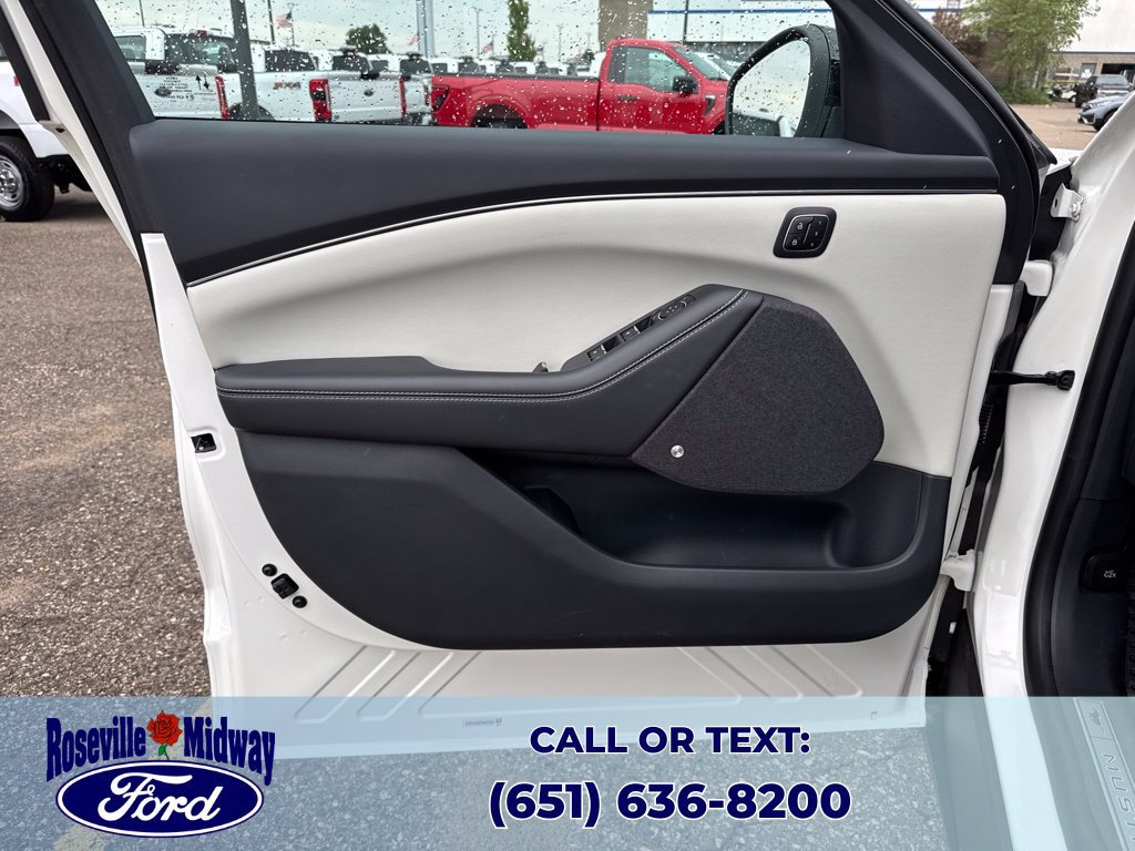 Used 2023 Ford Mustang Mach-E Premium AWD/4WD image 29