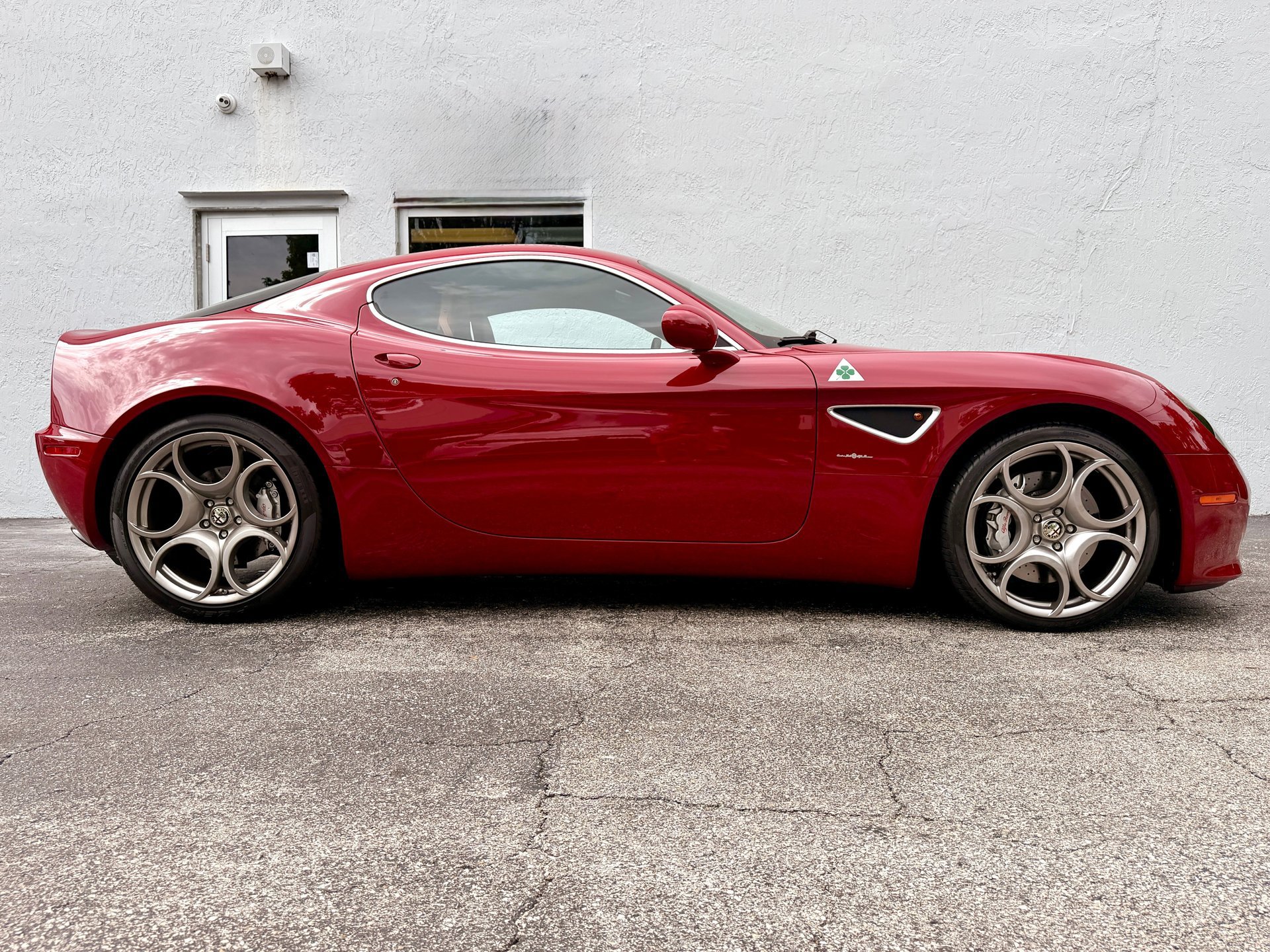 Used 2008 Alfa Romeo 8C Competizione RWD image 22