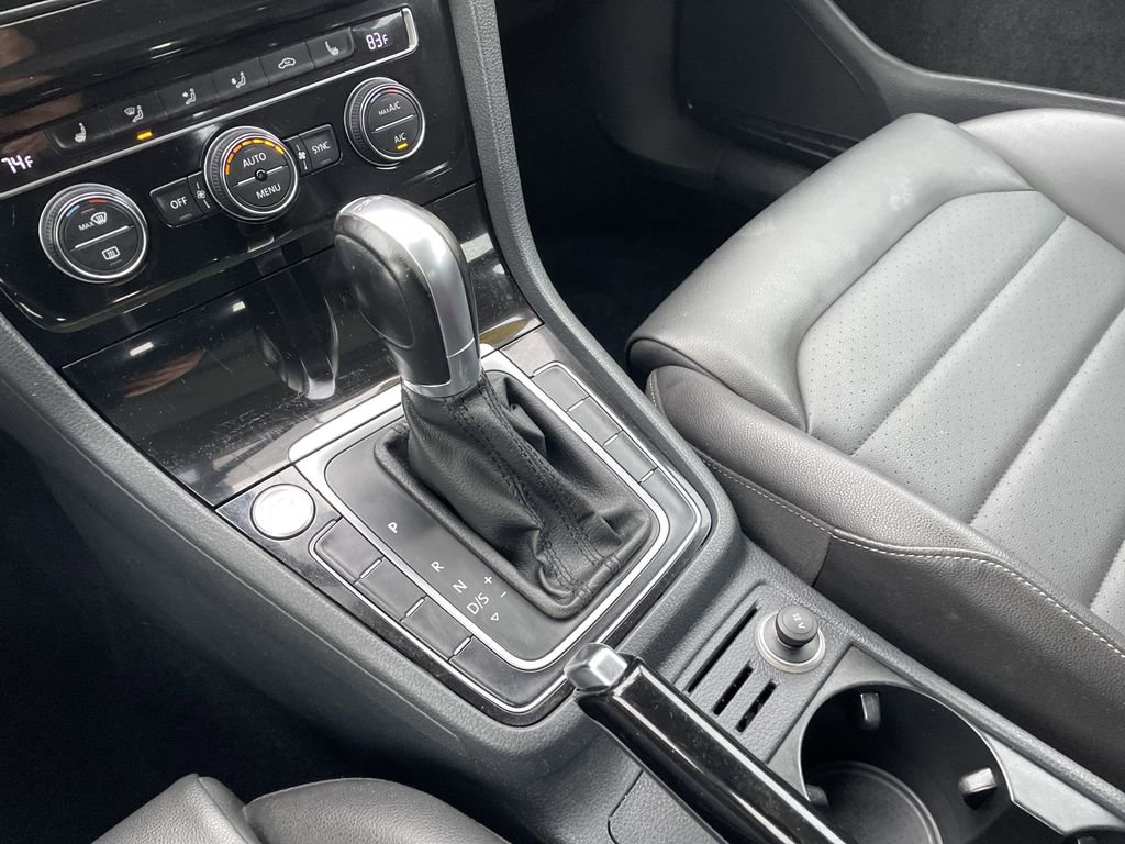 Used 2015 Volkswagen Golf TDI SEL image 20