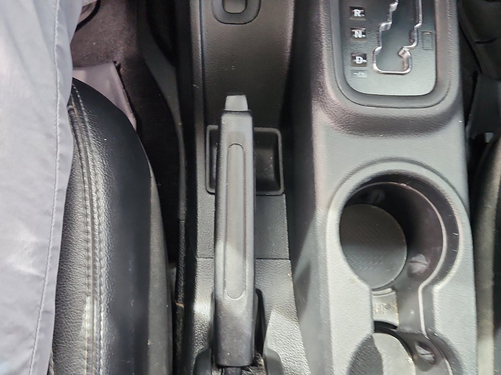 Used 2017 Jeep Wrangler Unlimited Sahara image 27