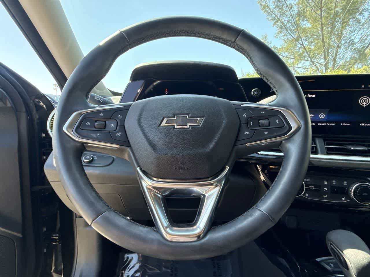 Used 2025 Chevrolet Trax ACTIV w/ Driver Confidence Package FWD image 15
