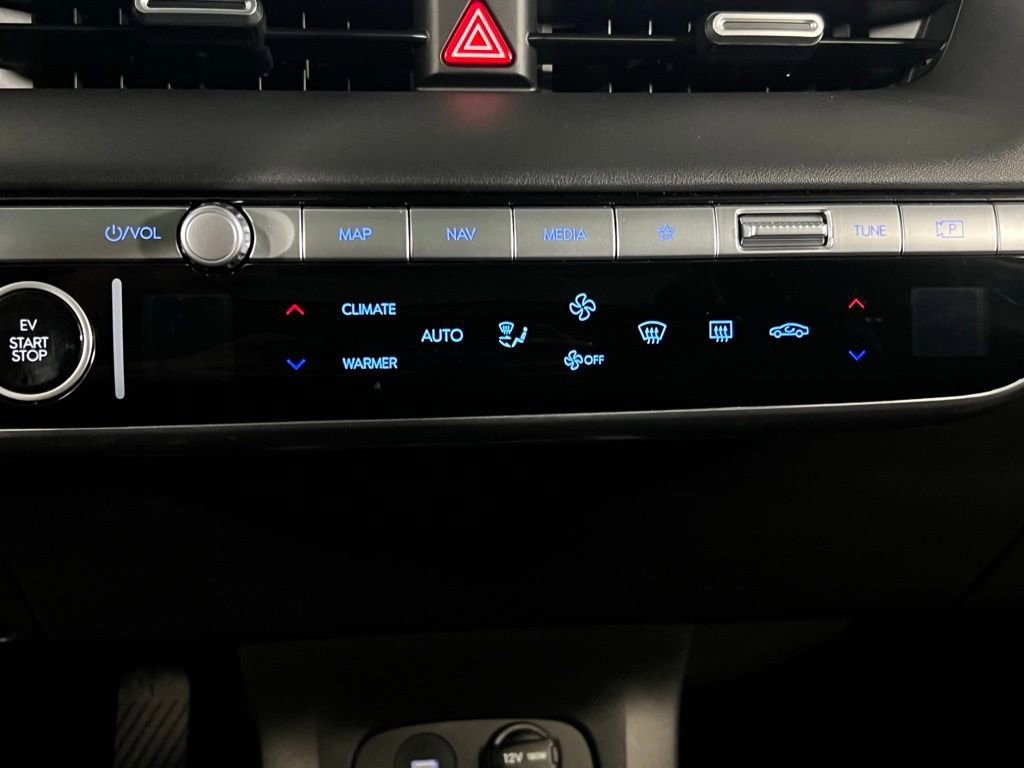 Used 2023 Hyundai Ioniq 5 Limited image 17