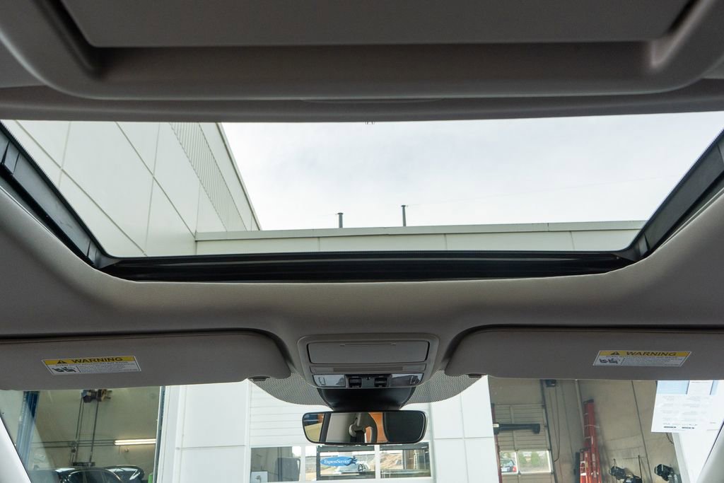New 2026 Honda Odyssey Touring image 23