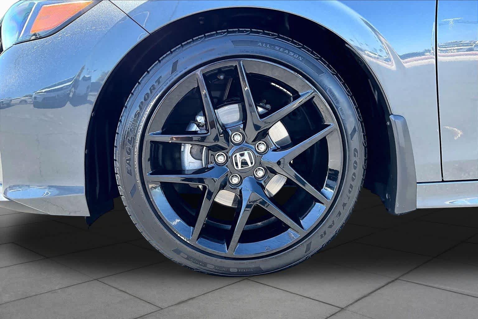 Used 2025 Honda Civic Sport image 10