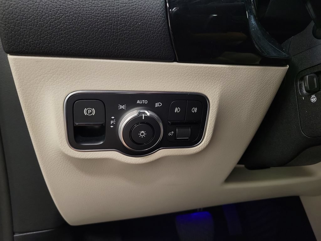 Used 2021 Mercedes-Benz GLA 250 4MATIC image 27