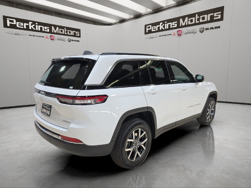 New 2027 Jeep Grand Cherokee Laredo X AWD/4WD image 5
