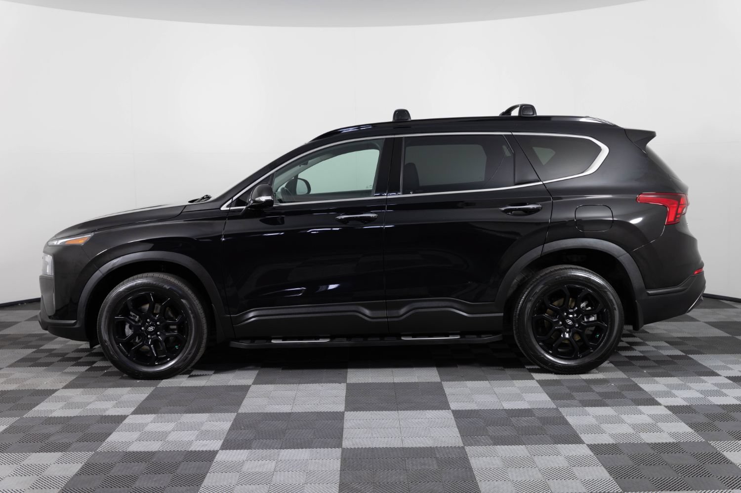 Used 2023 Hyundai Santa Fe XRT AWD/4WD image 3