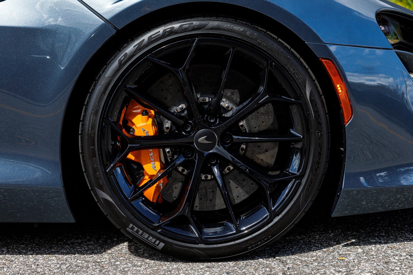Used 2026 McLaren Artura RWD image 13