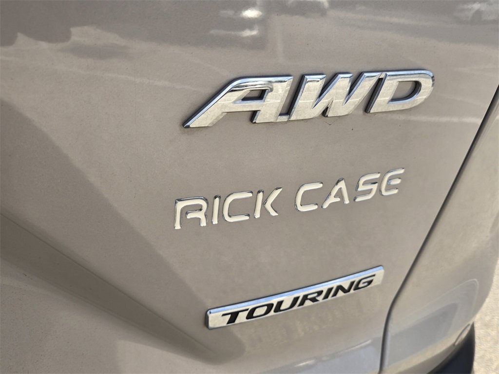 Used 2018 Honda CR-V Touring image 15