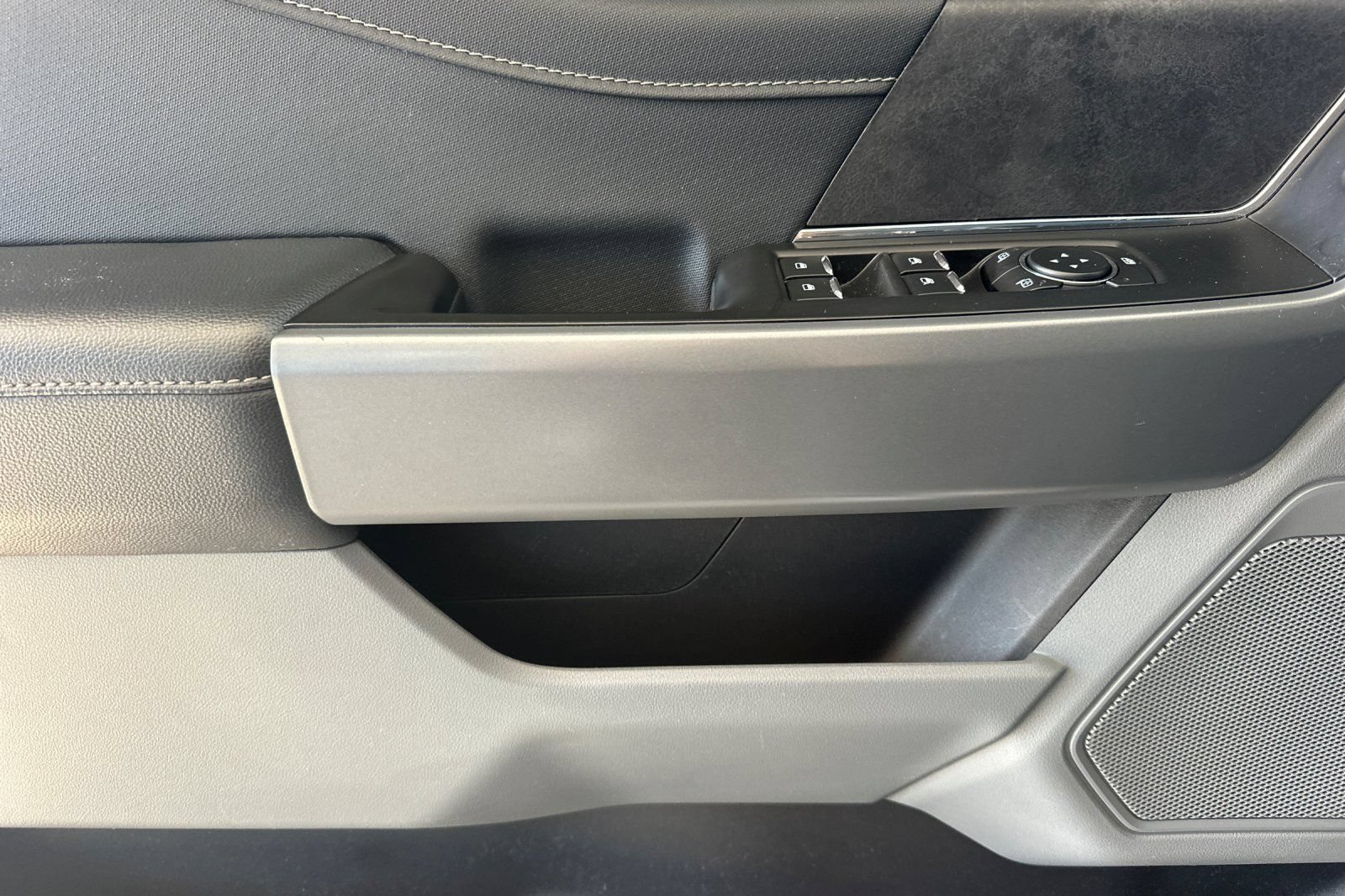 Used 2024 Ford F150 XLT RWD image 11