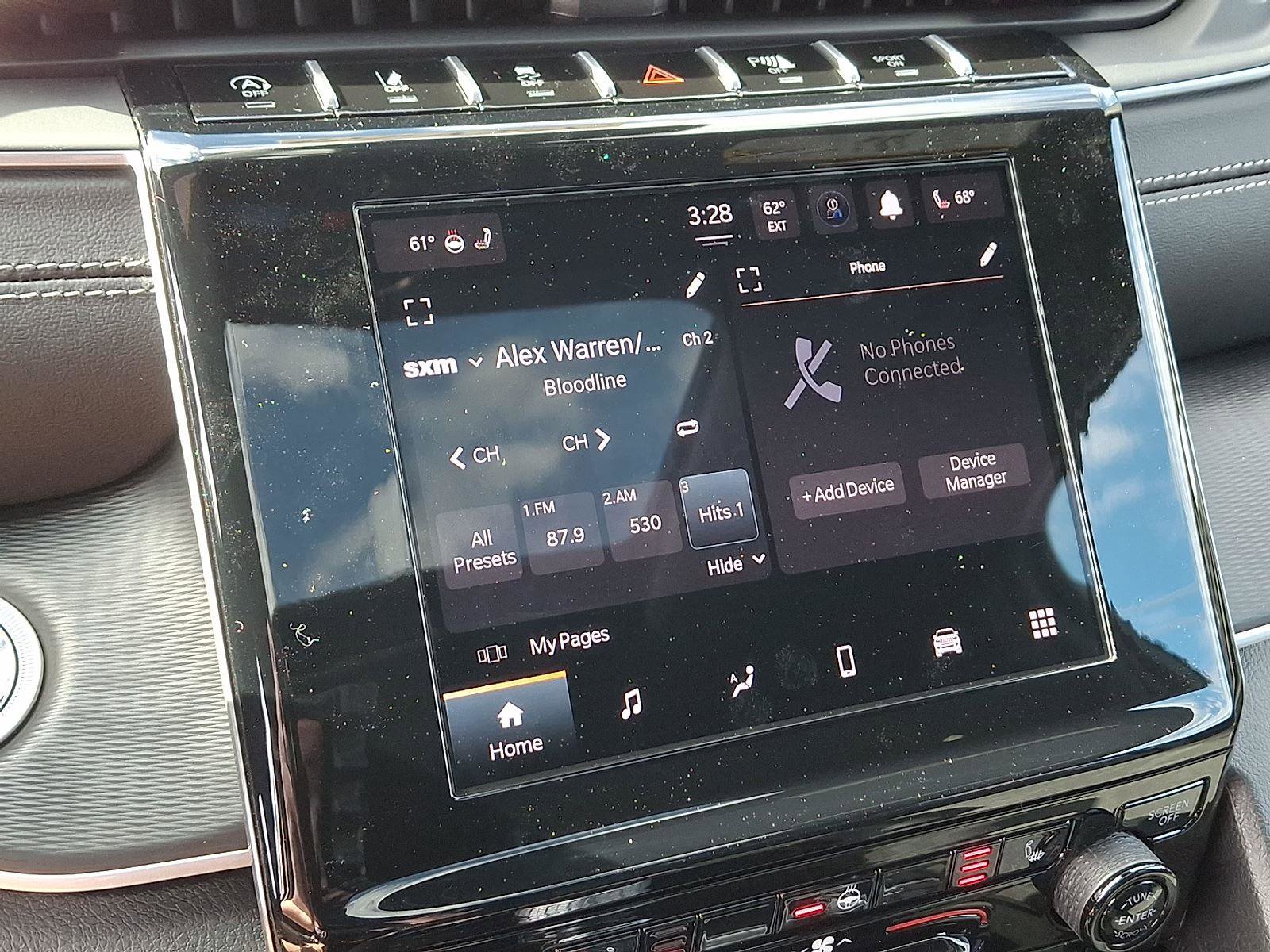 New 2025 Jeep Grand Cherokee L Altitude image 13