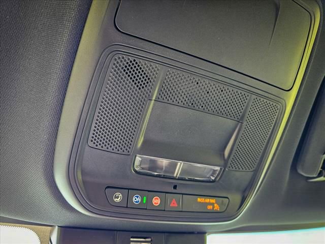 New 2025 GMC Acadia Elevation image 31